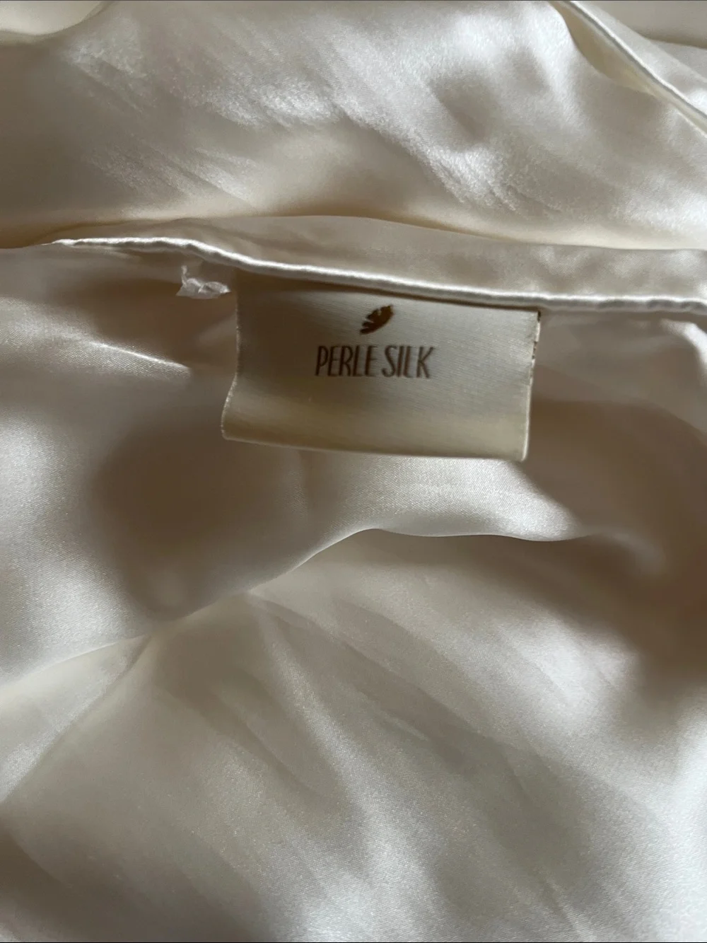 PERLE Silk Twin silk comforter. 100 percent mulberry silk. New with tags.